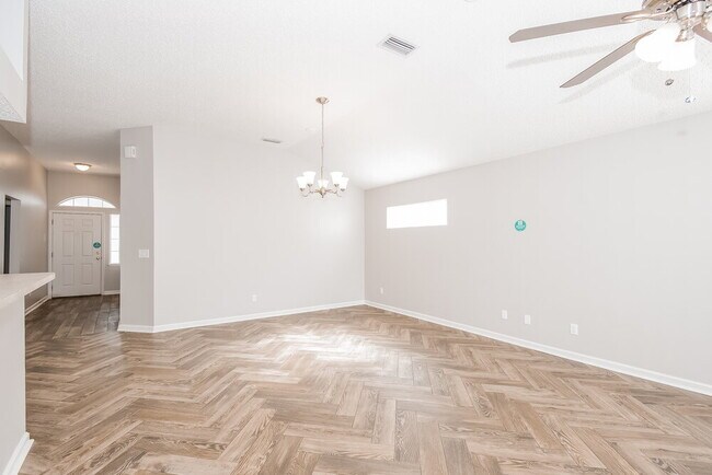 Foto del edificio - 1148 Brookwood Bluff Rd E