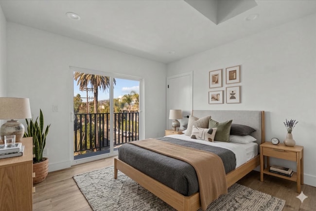 Building Photo - 860 N Hudson Ave