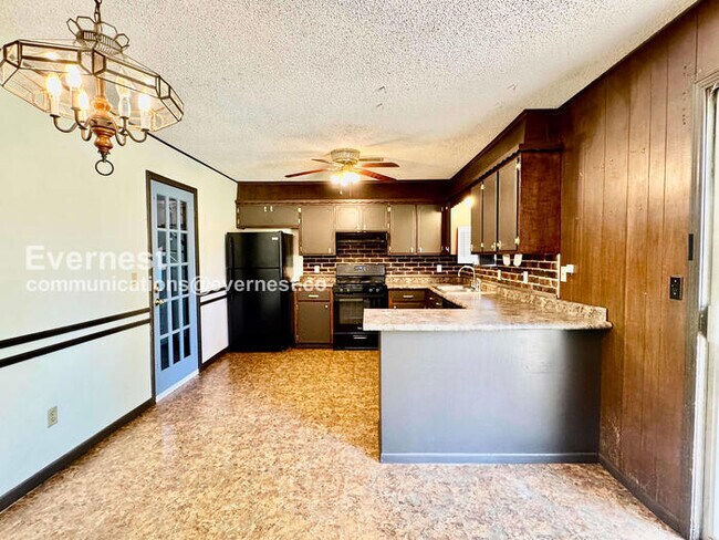 Foto del edificio - 4325 S Ash Ave