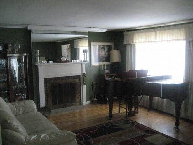 Building Photo - 23 Springwood Ct