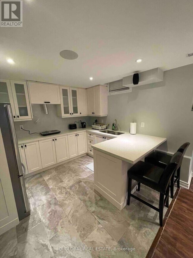 Photo du bâtiment - 6678 Nimbus Gate