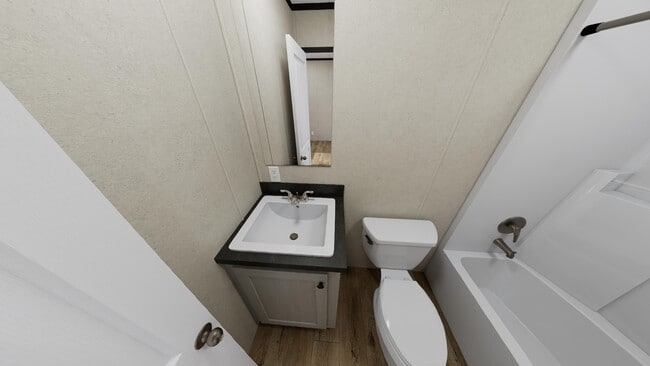 Building Photo - 5142 Rhine Dr