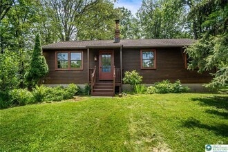 Building Photo - 315 Moyers Ln