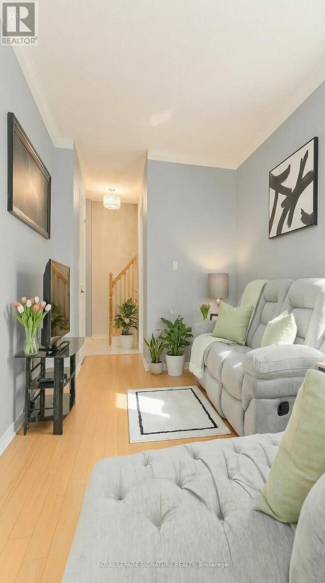 Building Photo - 3 Lancewood Crescent