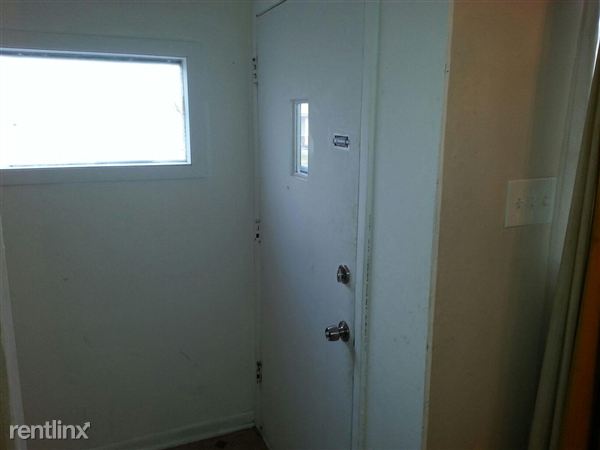 Foto del edificio - 14511 Bishop St