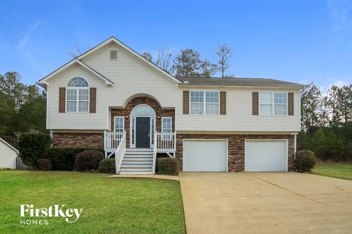 Primary Photo - 110 Stable Ln