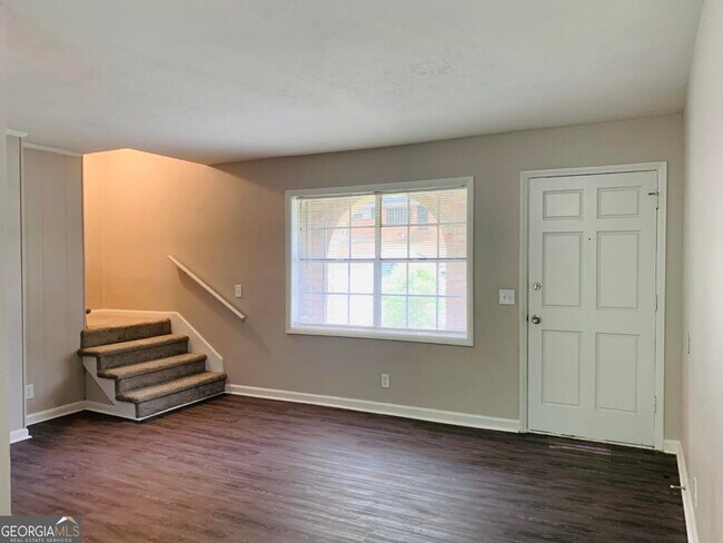 Foto del edificio - 1069 Laurel Ln NW