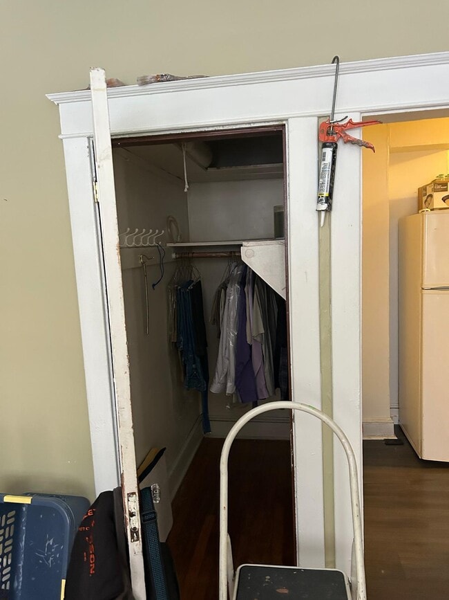 Building Photo - 4317 River Rd NW