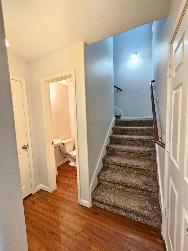 Foto del edificio - 6014 Brenwood Trails Ln