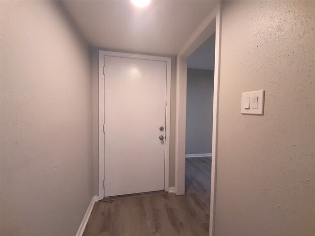 Building Photo - 767 Bering Dr