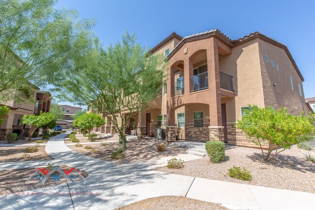 Foto del edificio - 2821 S Skyline Dr