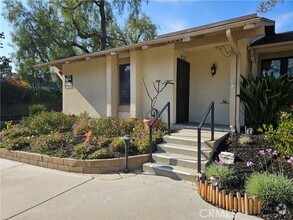 Building Photo - 13202 La Jolla Cir