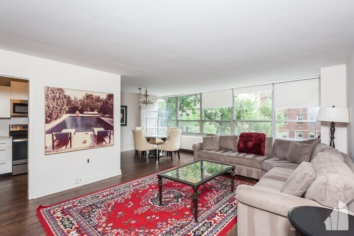 Primary Photo - 3560 N Lake Shore Dr