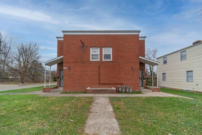 Foto del edificio - 3334 Maize Rd
