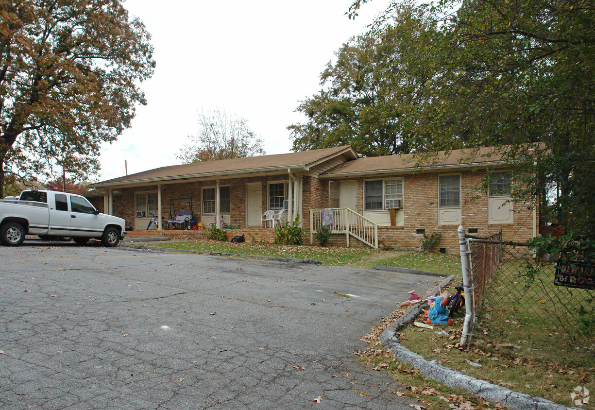 Building Photo - Stoney Brook Apartments