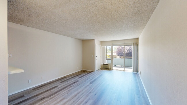 Interior Photo - Marina Playa
