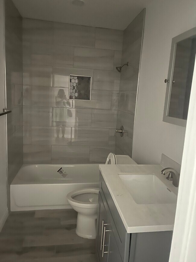Foto del edificio - 425 W Cherry St