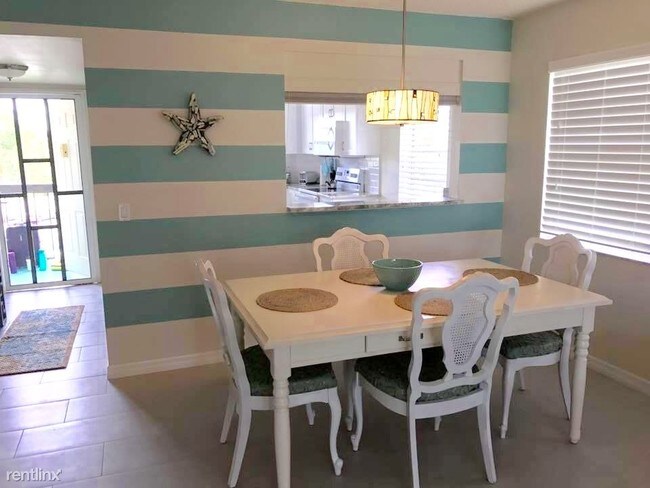 Foto del edificio - 4372 27th Ct SW