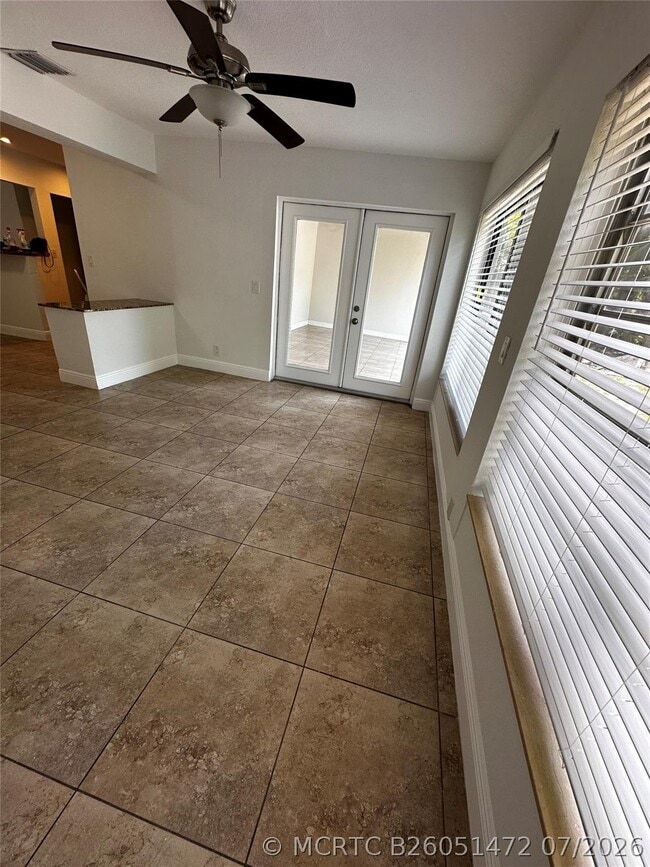 Foto del edificio - 230 NE 21st St