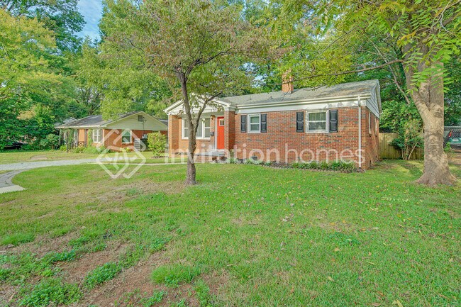 Building Photo - 2312 Markham Ct