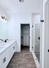 Building Photo - 2007 Peace Dr