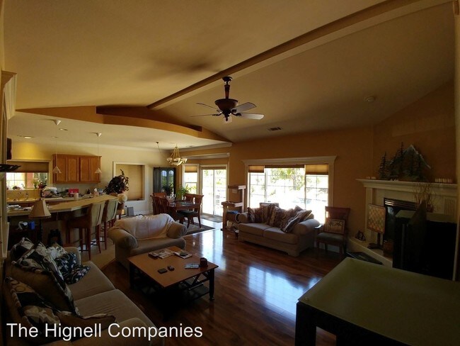 Building Photo - 1542 Brinn Dr