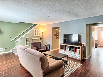 Building Photo - 10747 Colonial Woods Ct