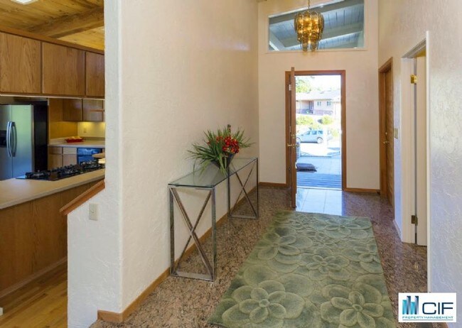 Building Photo - 521 Baltusrol Dr