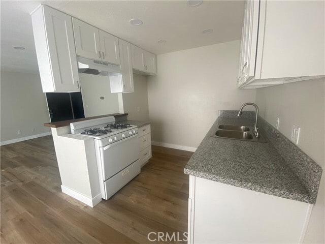 Building Photo - 18440 Desidia St.