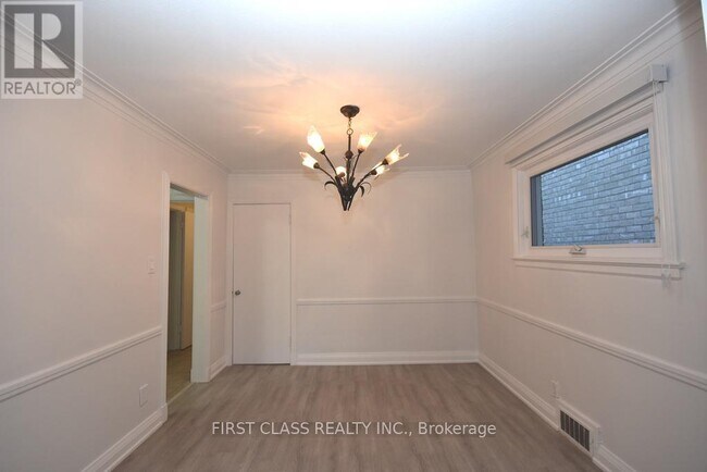 Photo du bâtiment - 129 Felbrigg Ave