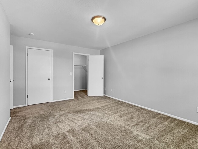 Building Photo - 1018 Abbey Ct