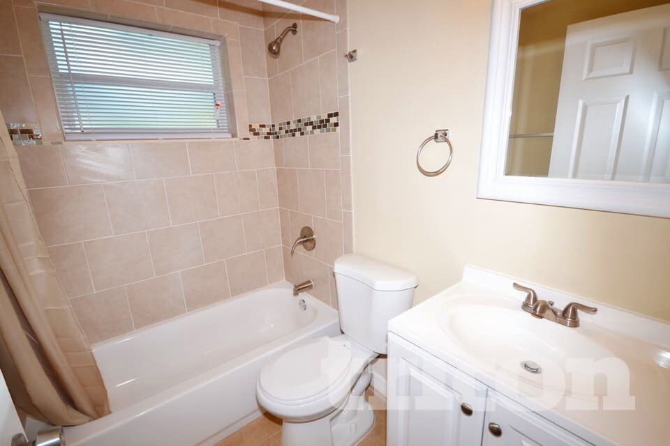 Foto del edificio - 1707 W Hanlon St