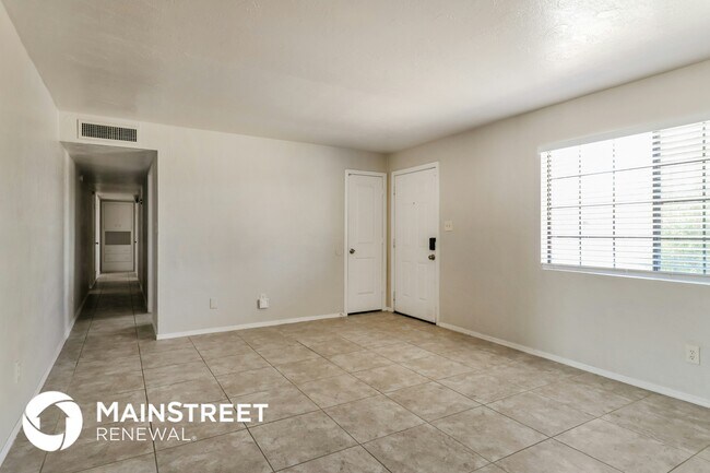 Foto del edificio - 2561 W Virginia St