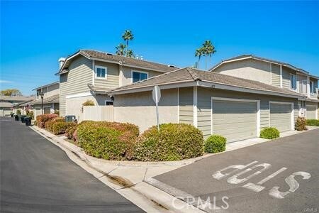 Building Photo - 2073 W Hartford Pl