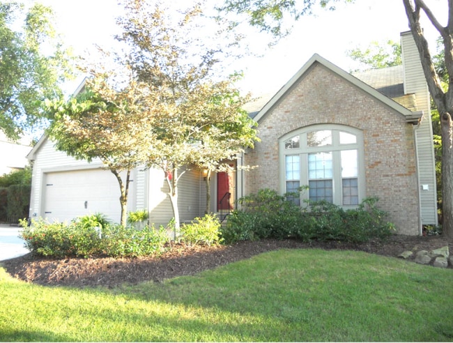 Building Photo - 253 Caswell Dr