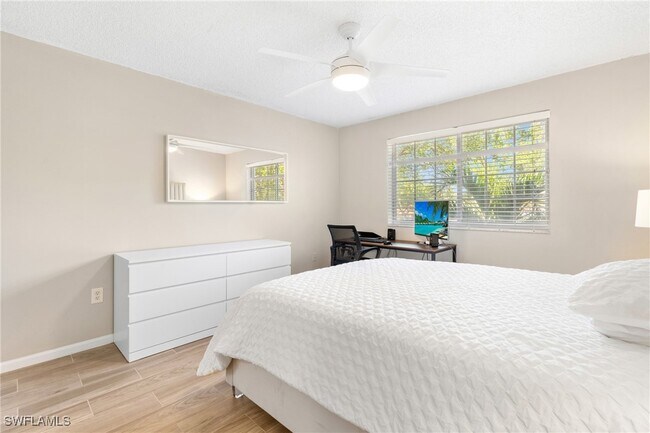 Foto del edificio - 1150 Wildwood Lakes Blvd