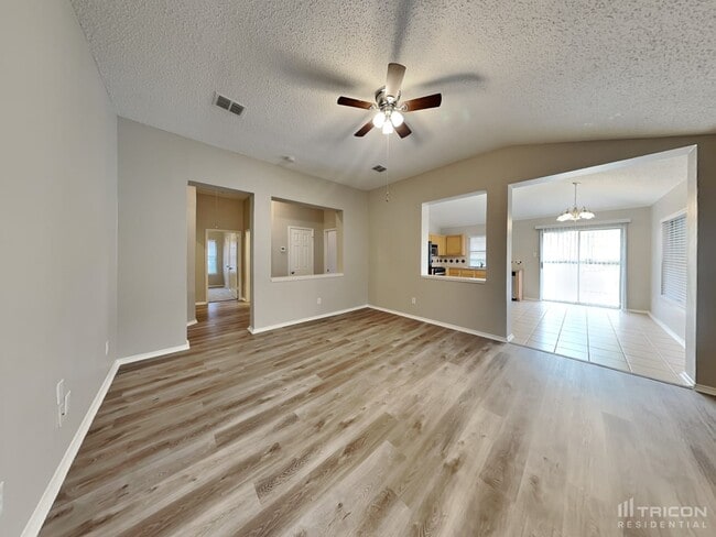 Building Photo - 4716 Shell Ridge Dr