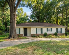 Building Photo - 3855 Woodley Rd