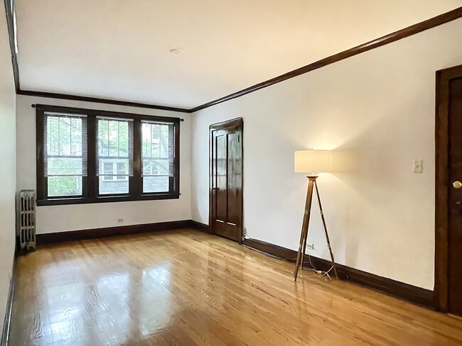 Living Room - North Wolcott Ave