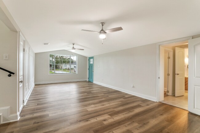 Foto del edificio - 512 Avenue G
