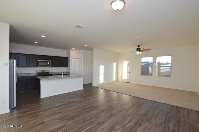 Building Photo - 473 W Mammoth Cave Dr