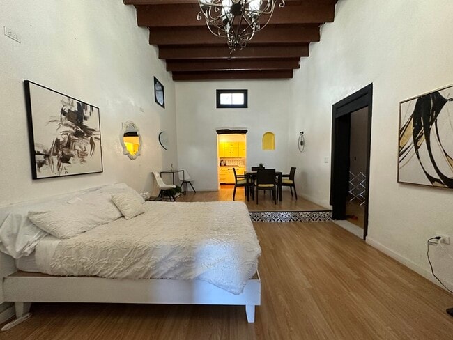 Building Photo - 228 N 4th Ave