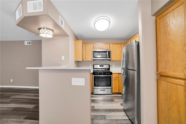 Building Photo - 8450 Alta Dr