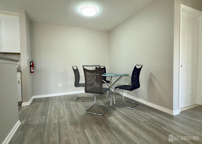 Foto del edificio - 429 Meade Ct