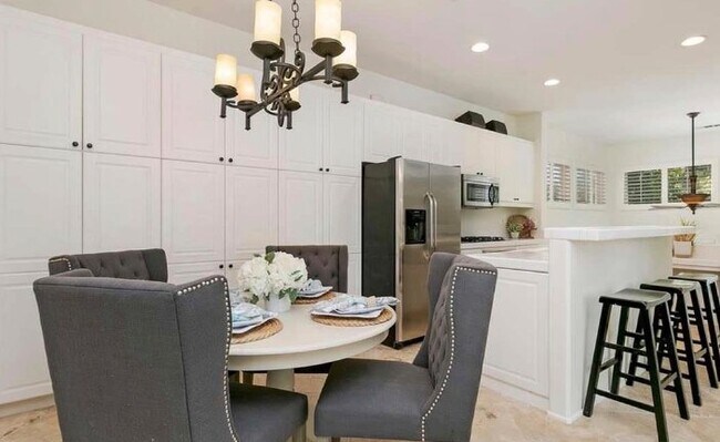 Foto del edificio - 12650 Carmel Country Rd