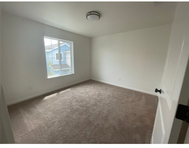 Foto del edificio - 5070 Palisade Ave