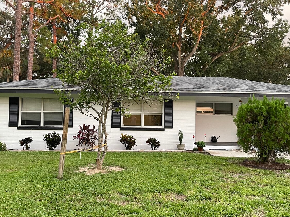 Photo - 719 New York Ave (South Daytona, FL)