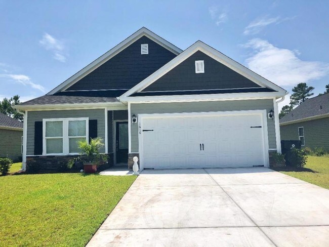 Building Photo - 1616 Palmetto Palm Dr.