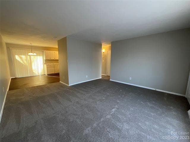 Building Photo - 4926 Malibu Dr