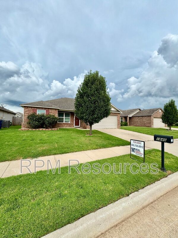Building Photo - 1840 Schooner Rd
